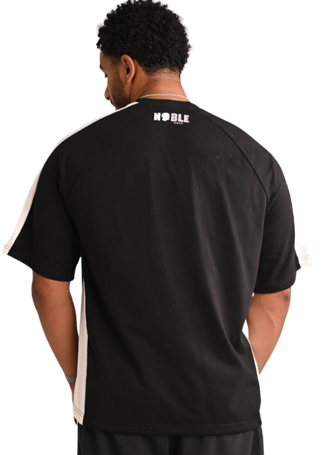 NOBLE BLACK OVERSIZED PUMP COVER TSHIRT
