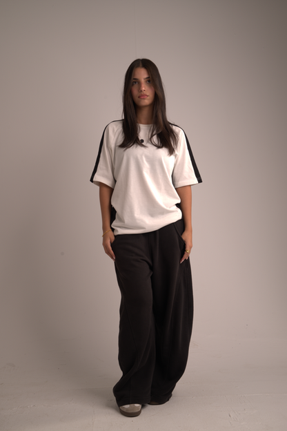 NOBLE WHITE OVERSIZED PUMP COVER TSHIRT